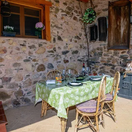 Rural House In The Mountain Of Leon