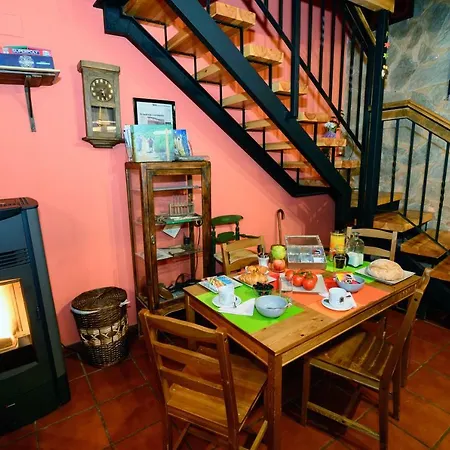 Rural House In The Mountain Of Leon Casa vacanze *